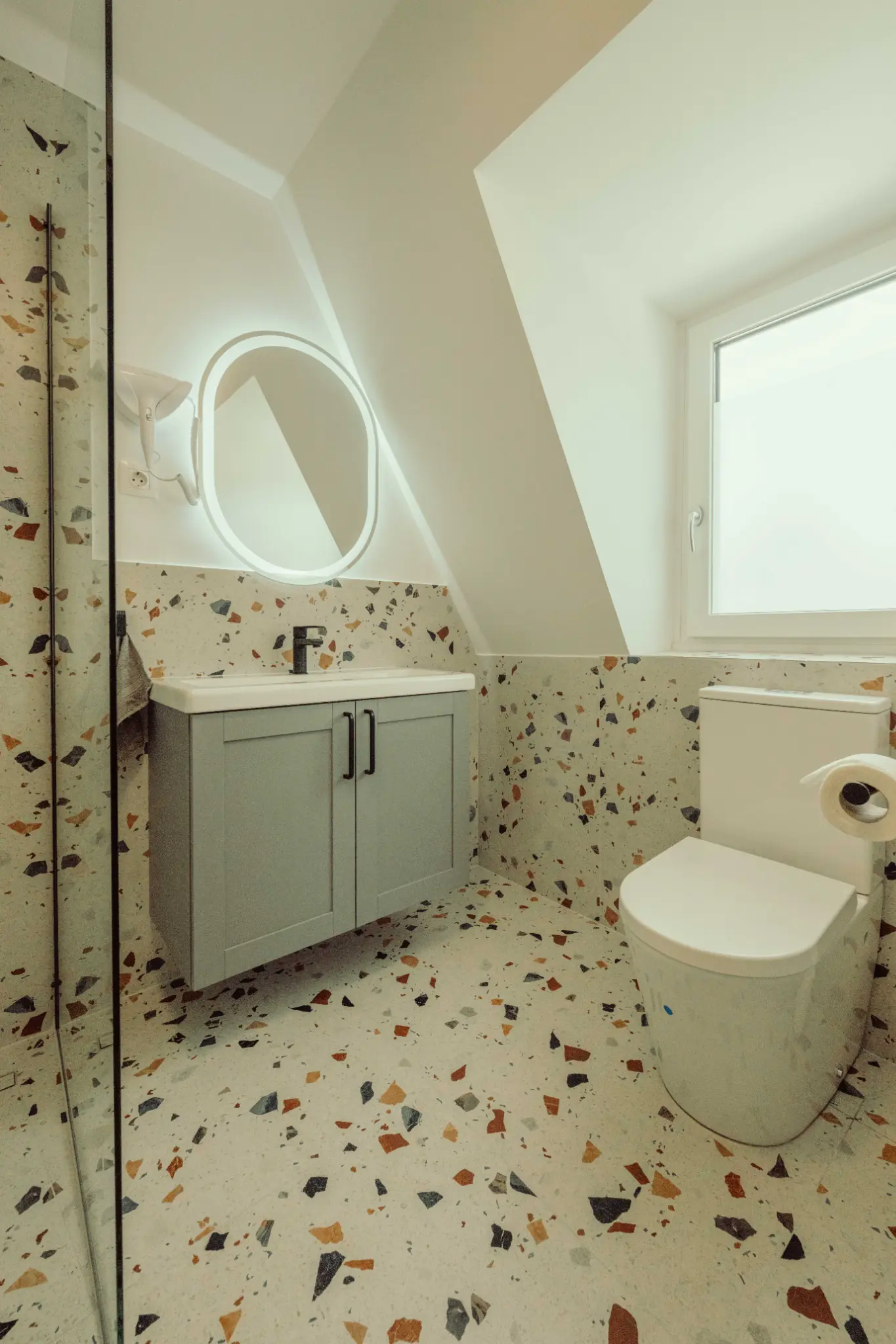 Caesar Vendégház hatfős apartman Siófok – tetőszint, panoráma, két erkély