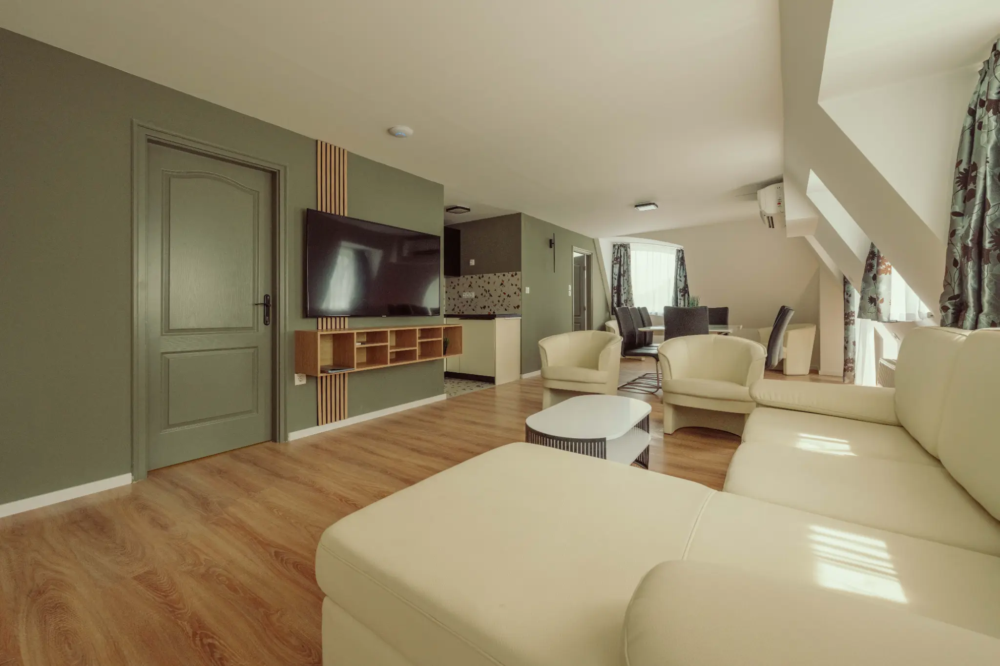 Caesar Vendégház hatfős apartman nappali – Siófok Balaton